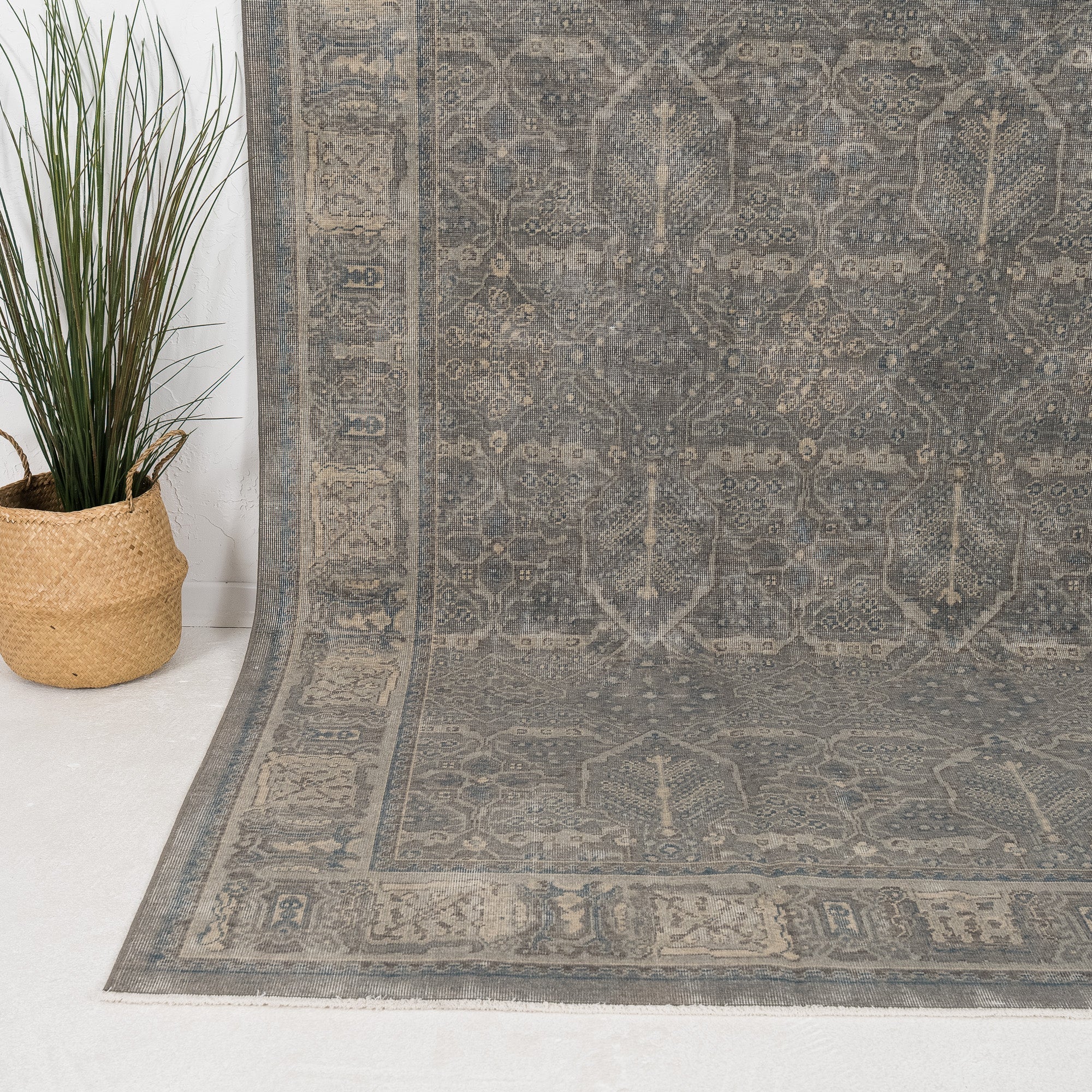 Sorevya - Vintage Turkish Area Rug