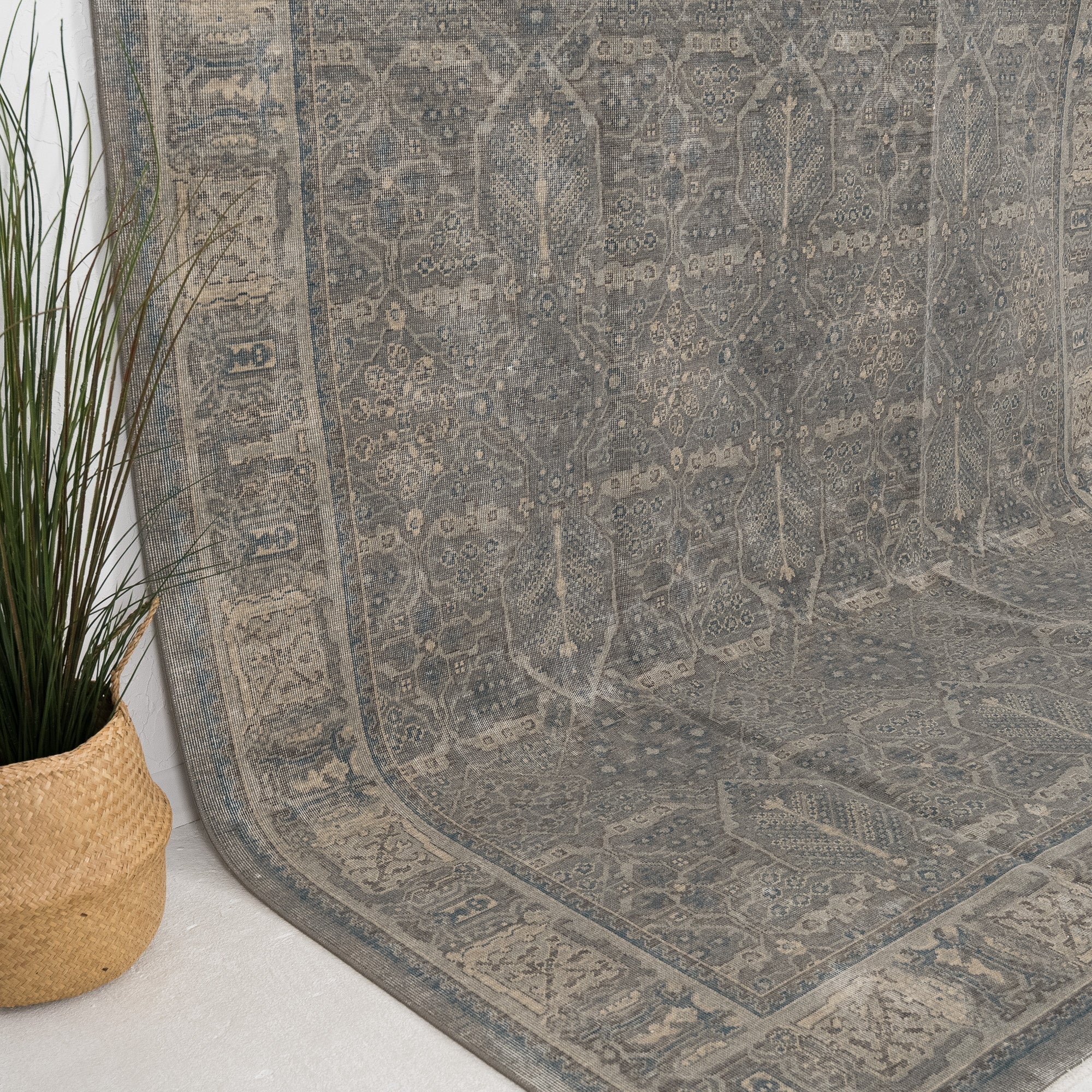 Sorevya - Vintage Turkish Area Rug