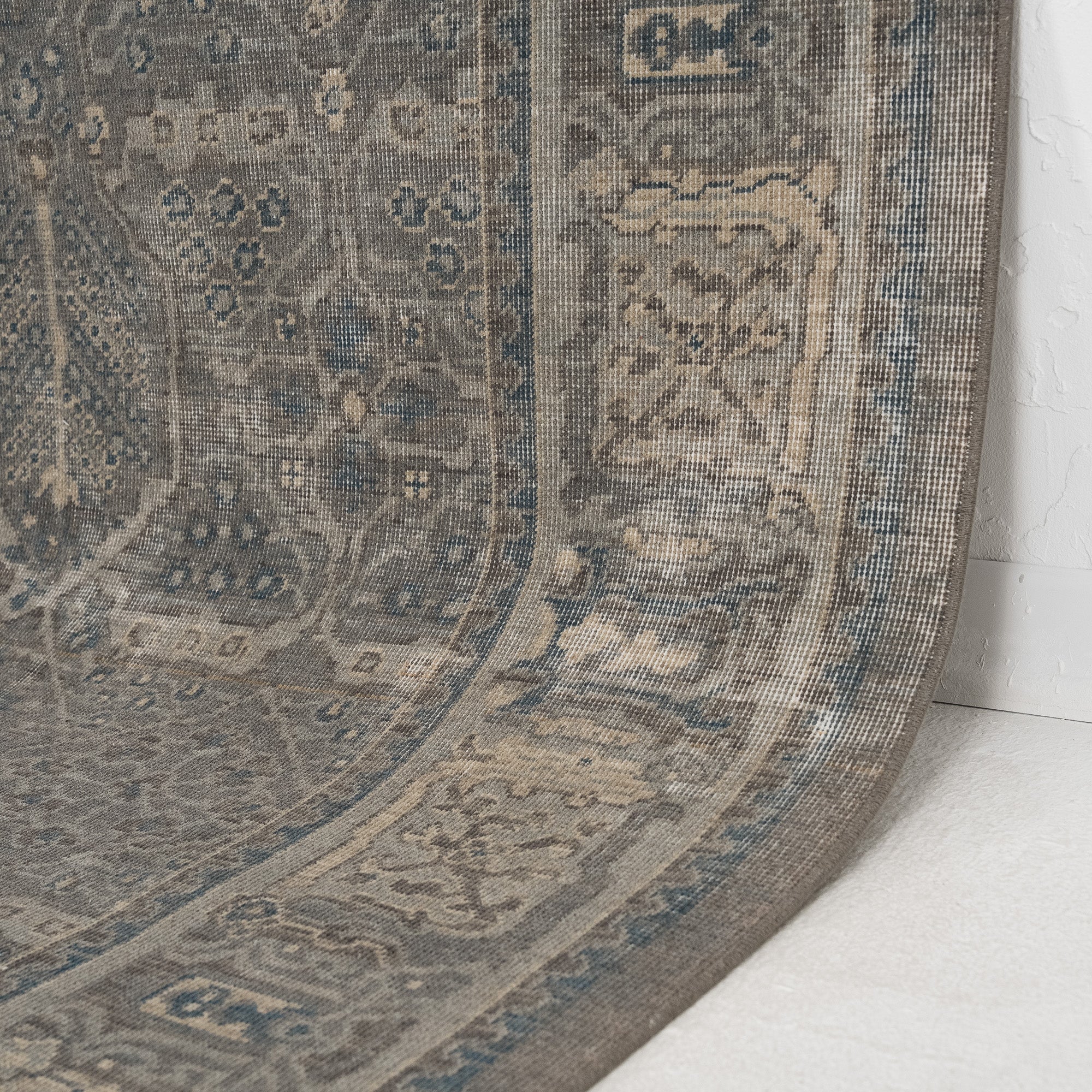 Sorevya - Vintage Turkish Area Rug