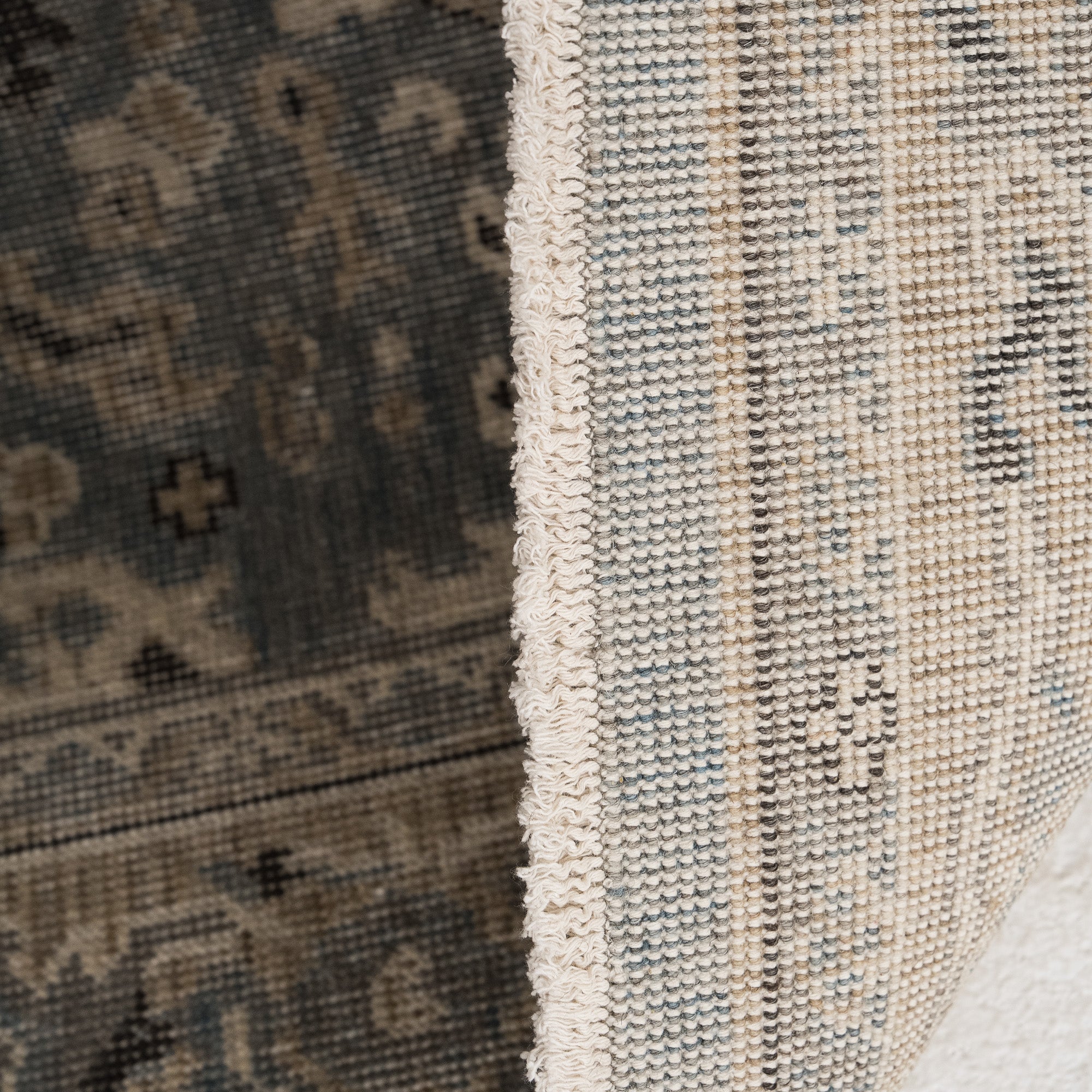 Thalyrise - Vintage Turkish Area Rug