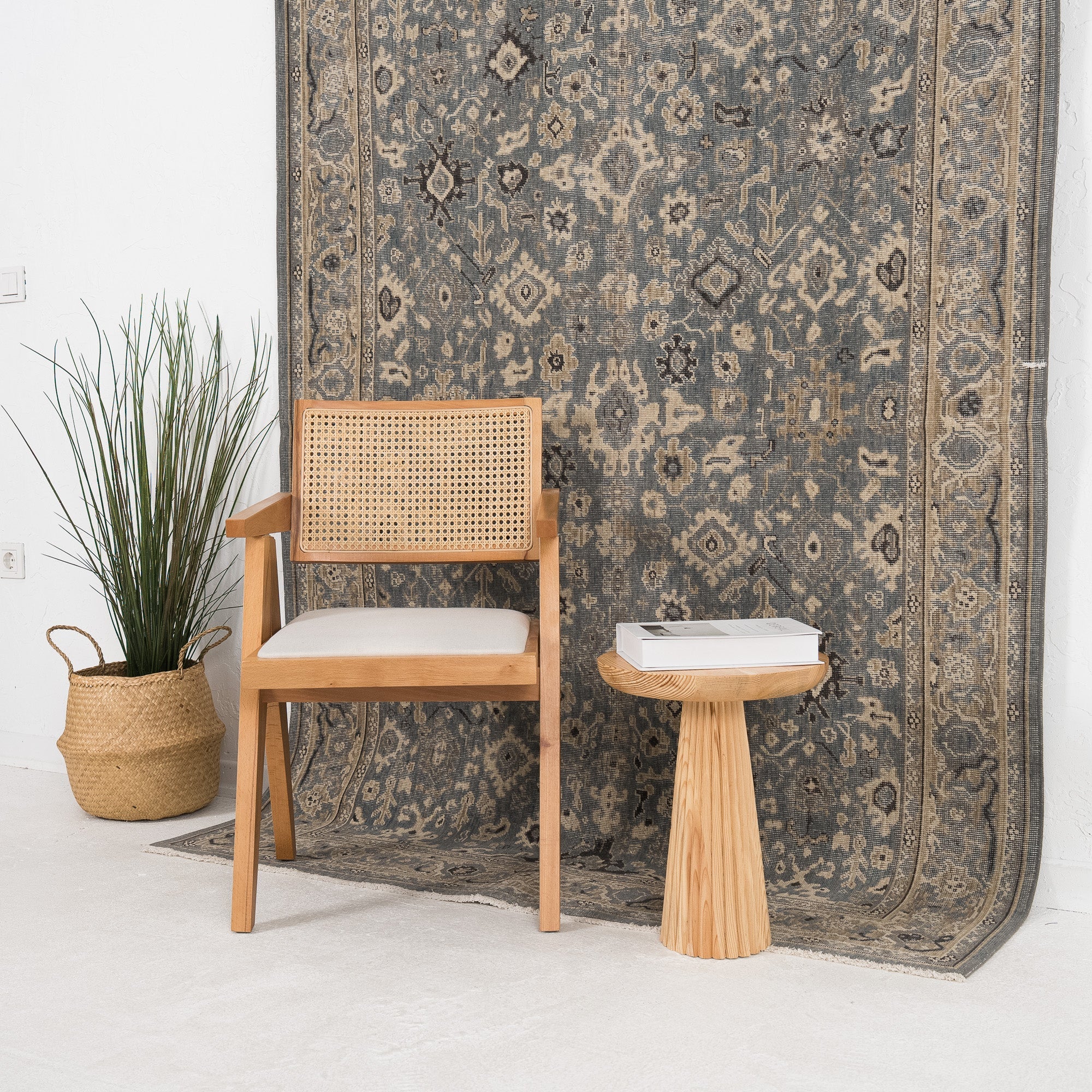 Thalyrise - Vintage Turkish Area Rug