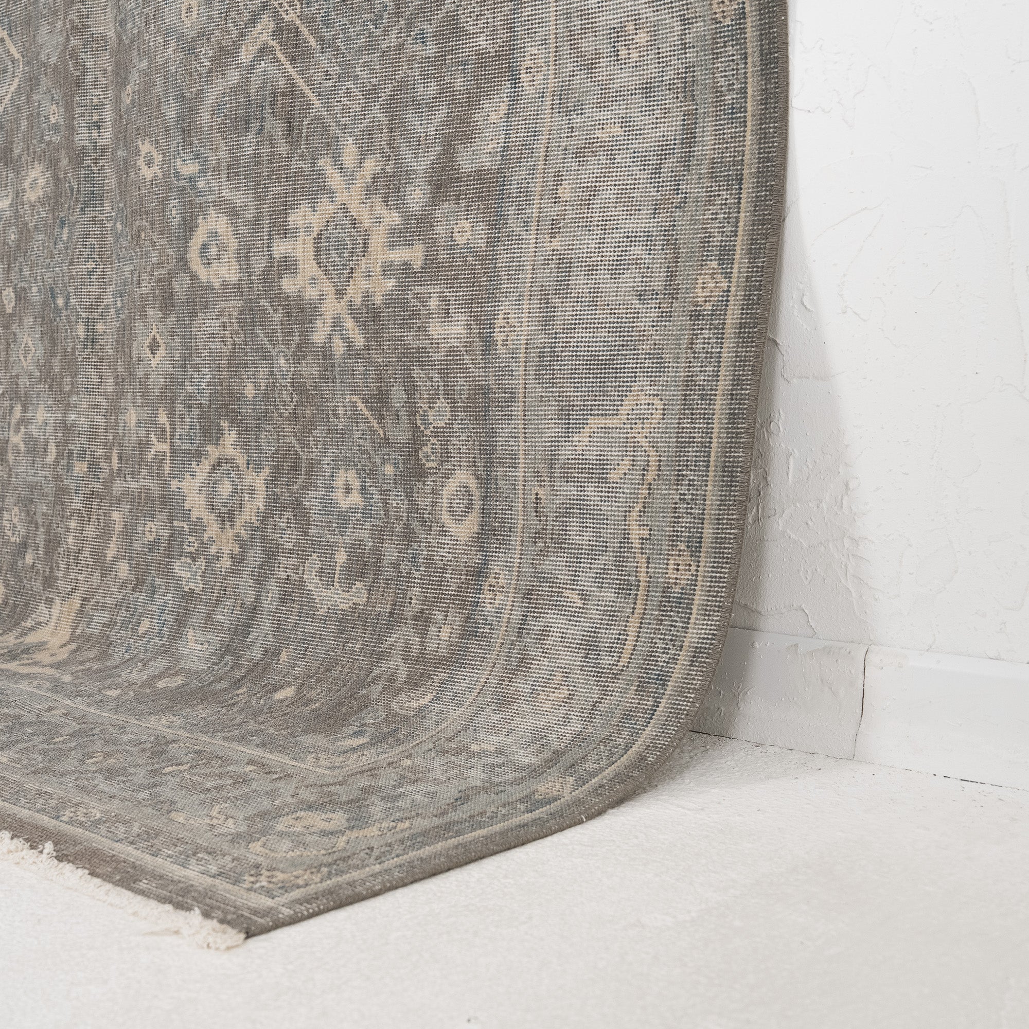 Jalesyn - Vintage Turkish Area Rug