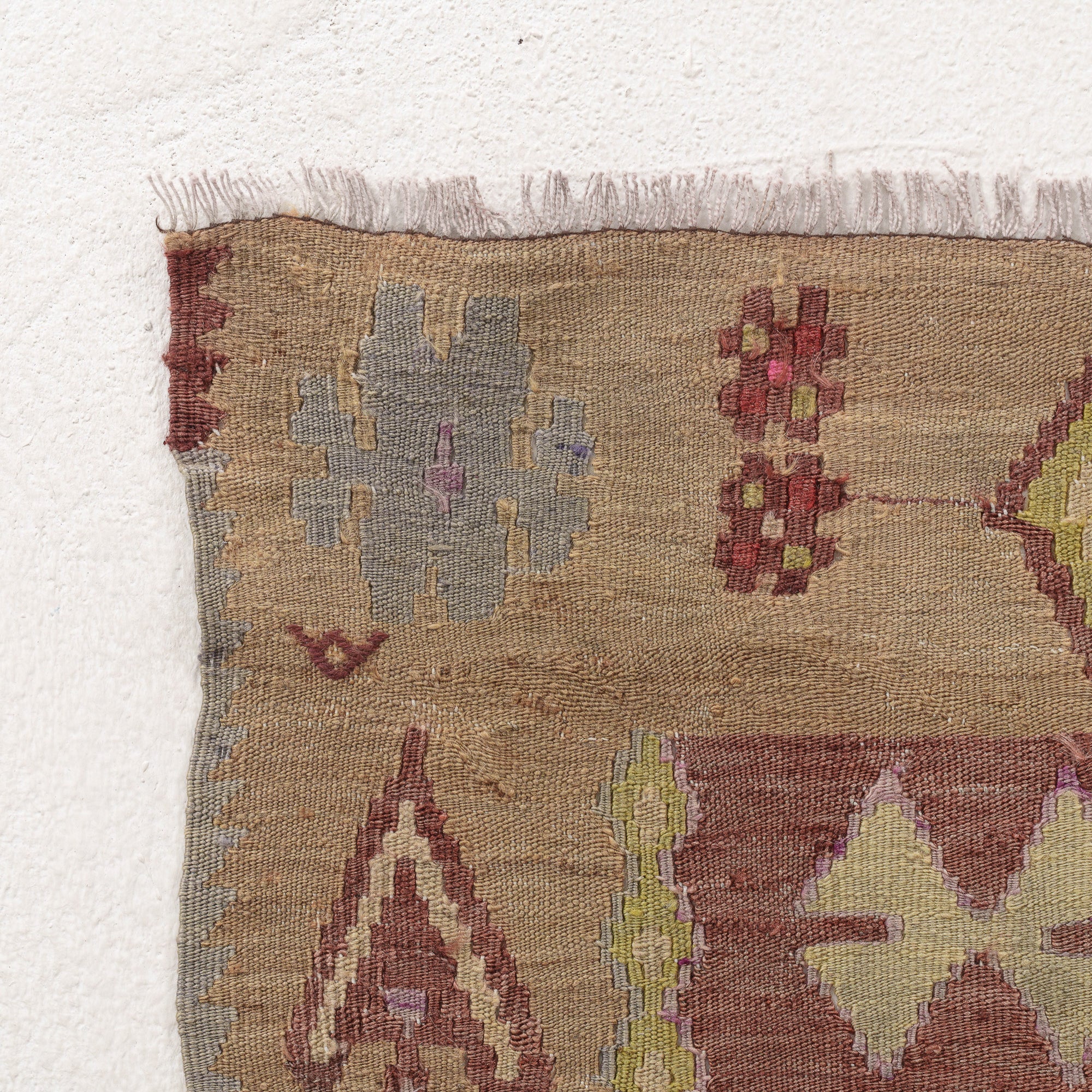 Qaelinena - Vintage Turkish Area Rug