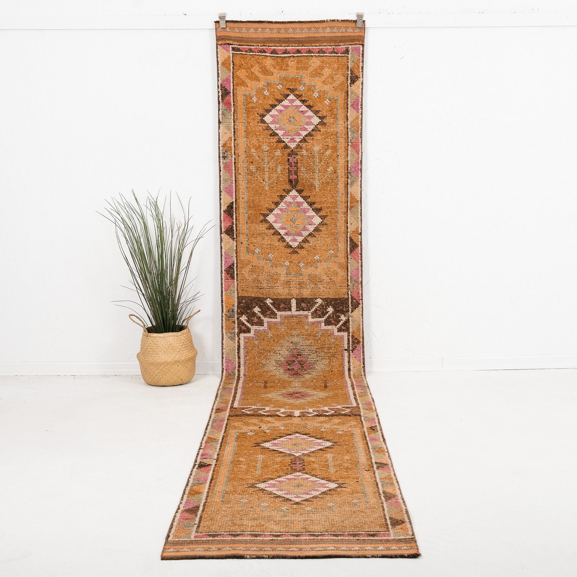 Kaeloria - Vintage Turkish Runner Rug