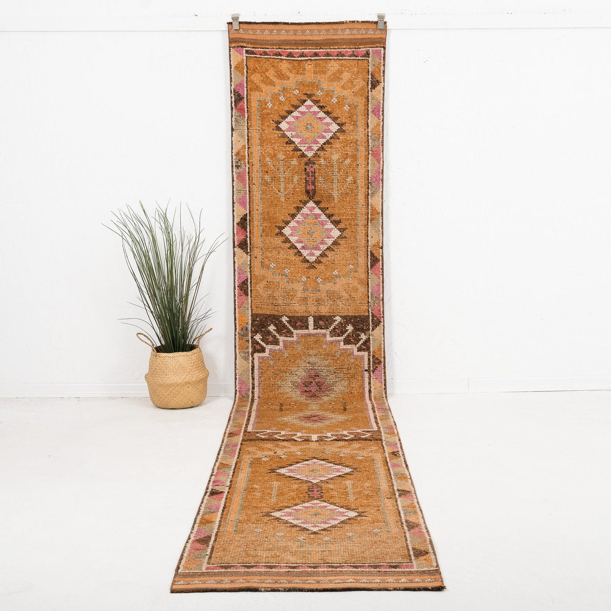 Kaeloria - Vintage Turkish Runner Rug
