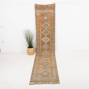 Velosia - Vintage Turkish Runner Rug