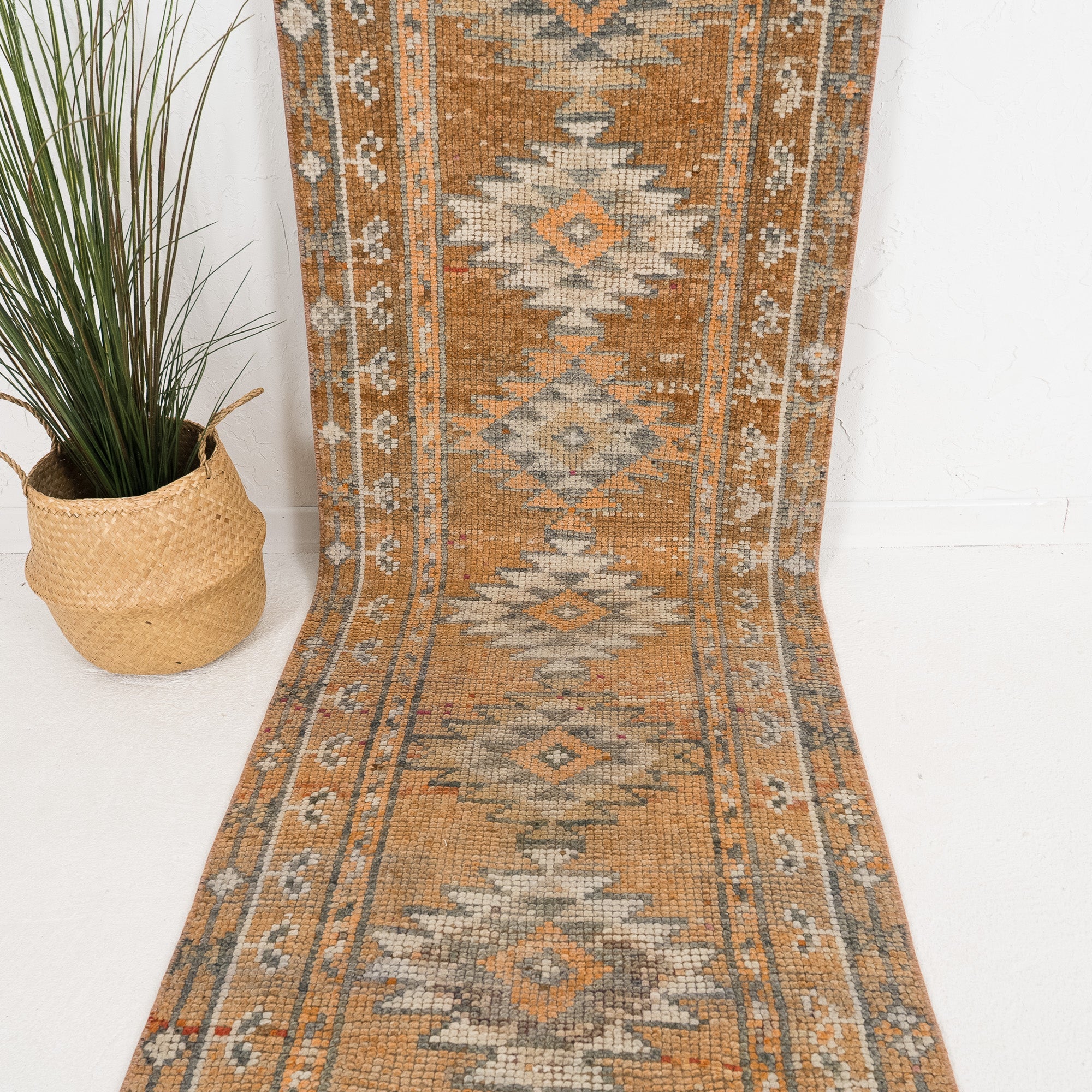 Velosia - Vintage Turkish Runner Rug