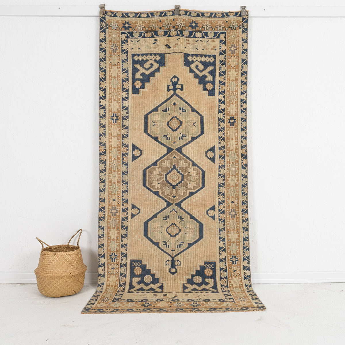 Alivienne - Oriental Rug, Timeless & Exquisite