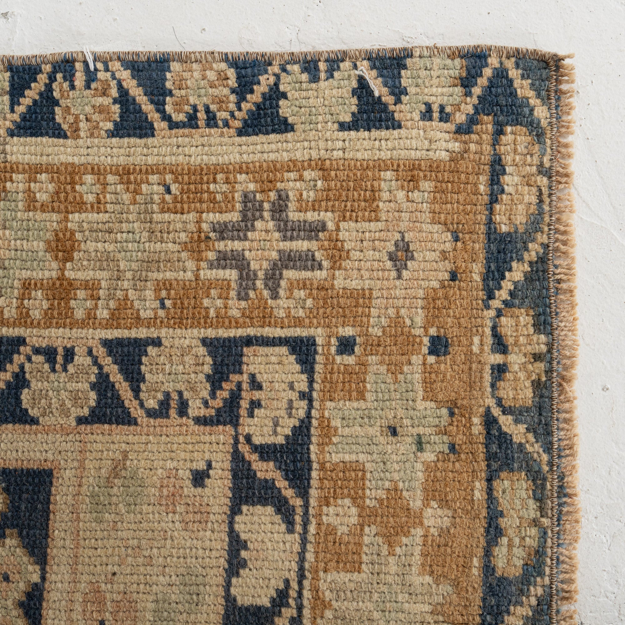 Alivienne - Classic Turkish Rug, Vintage Heritage
