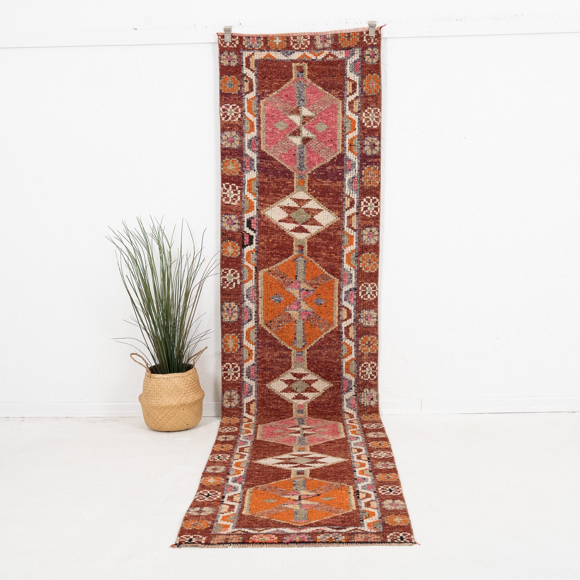 Vaeloria - Vintage Turkish Runner Rug