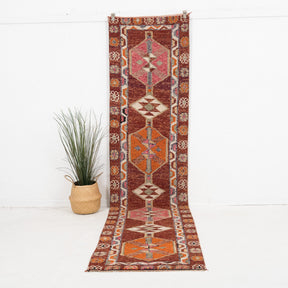 Vaeloria - Vintage Turkish Runner Rug