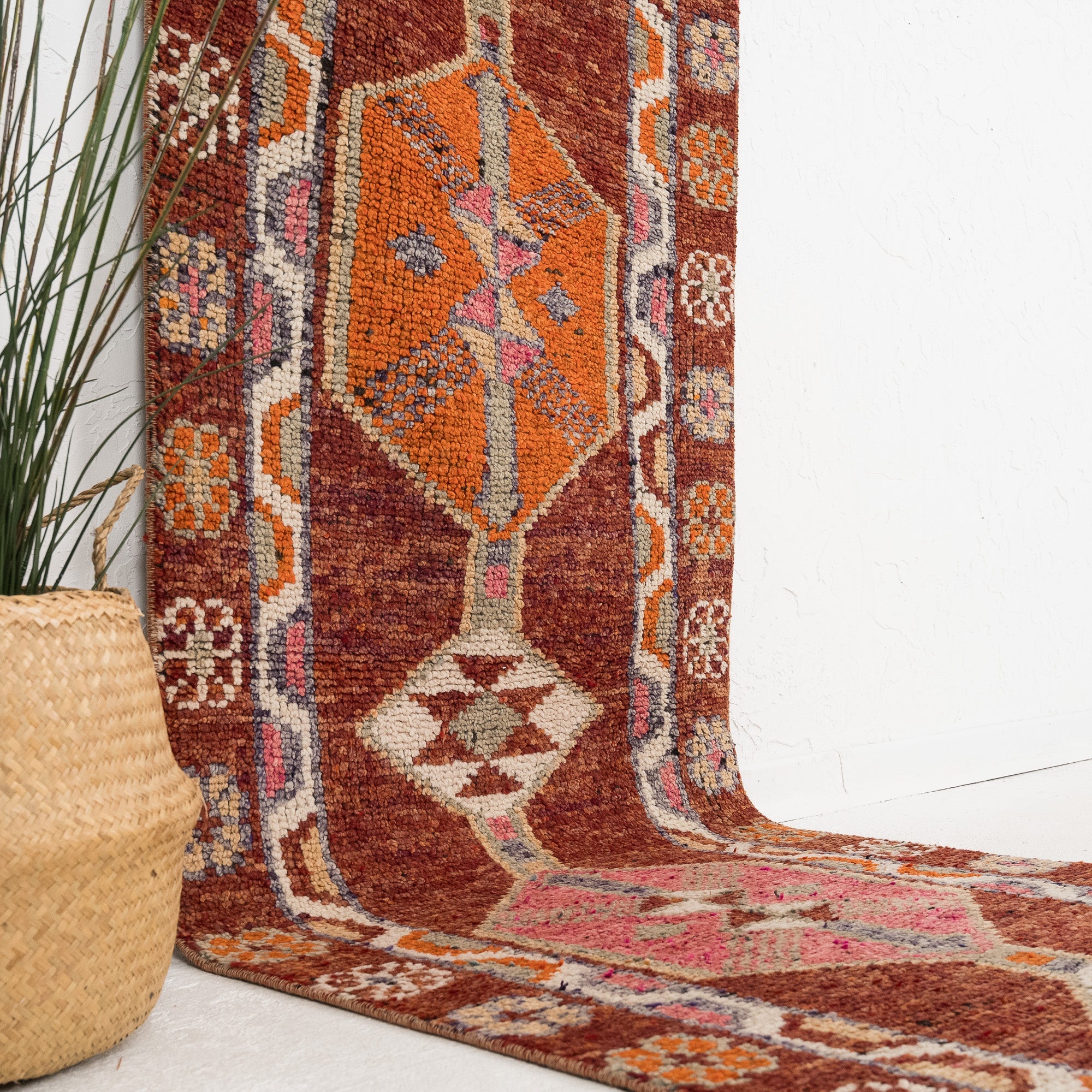 Vaeloria - Vintage Turkish Runner Rug