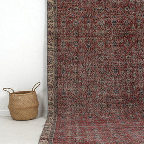 Authentic 4x12 runner rug from turkish, in subtle red tones