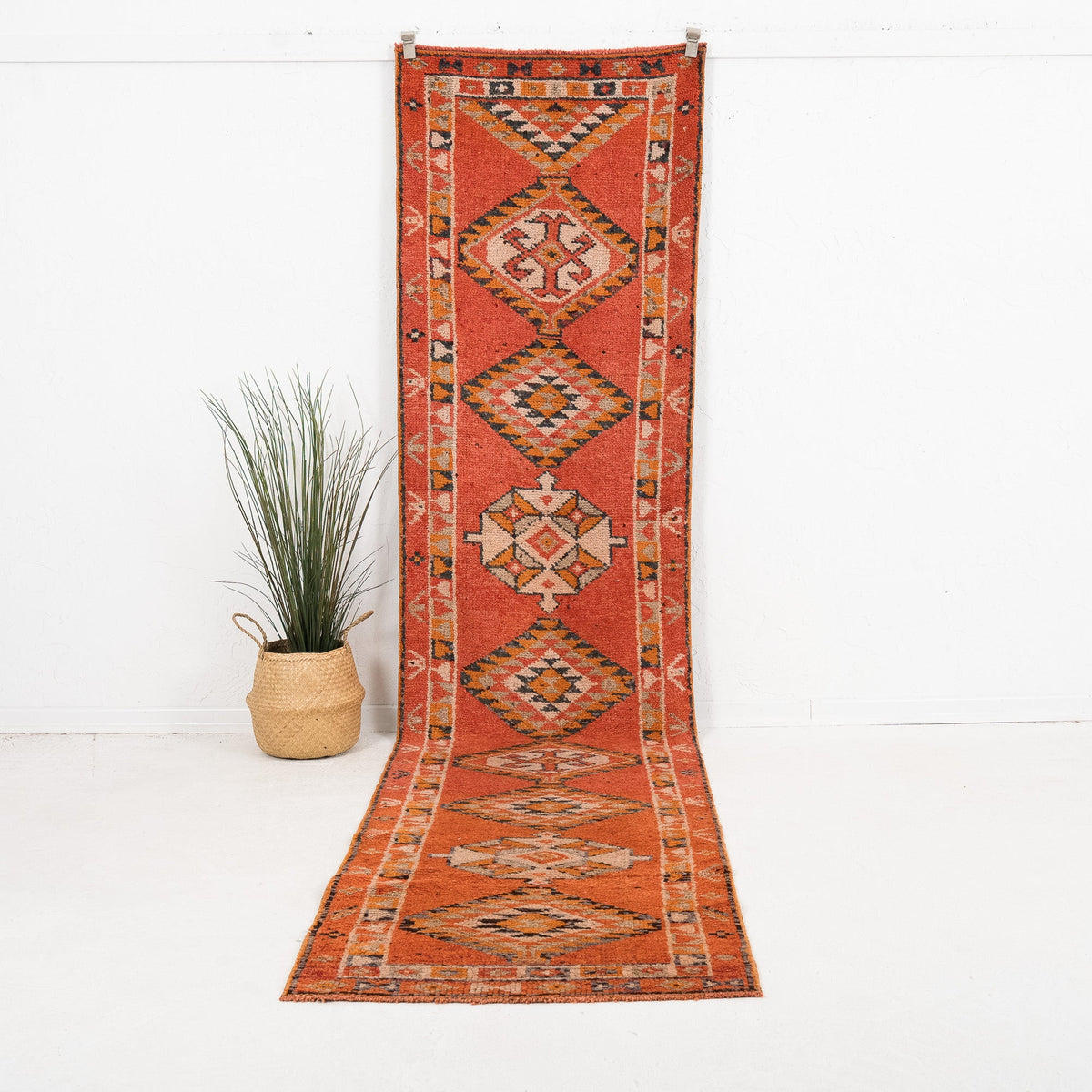 Calyssaen - Vintage Turkish Runner Rug