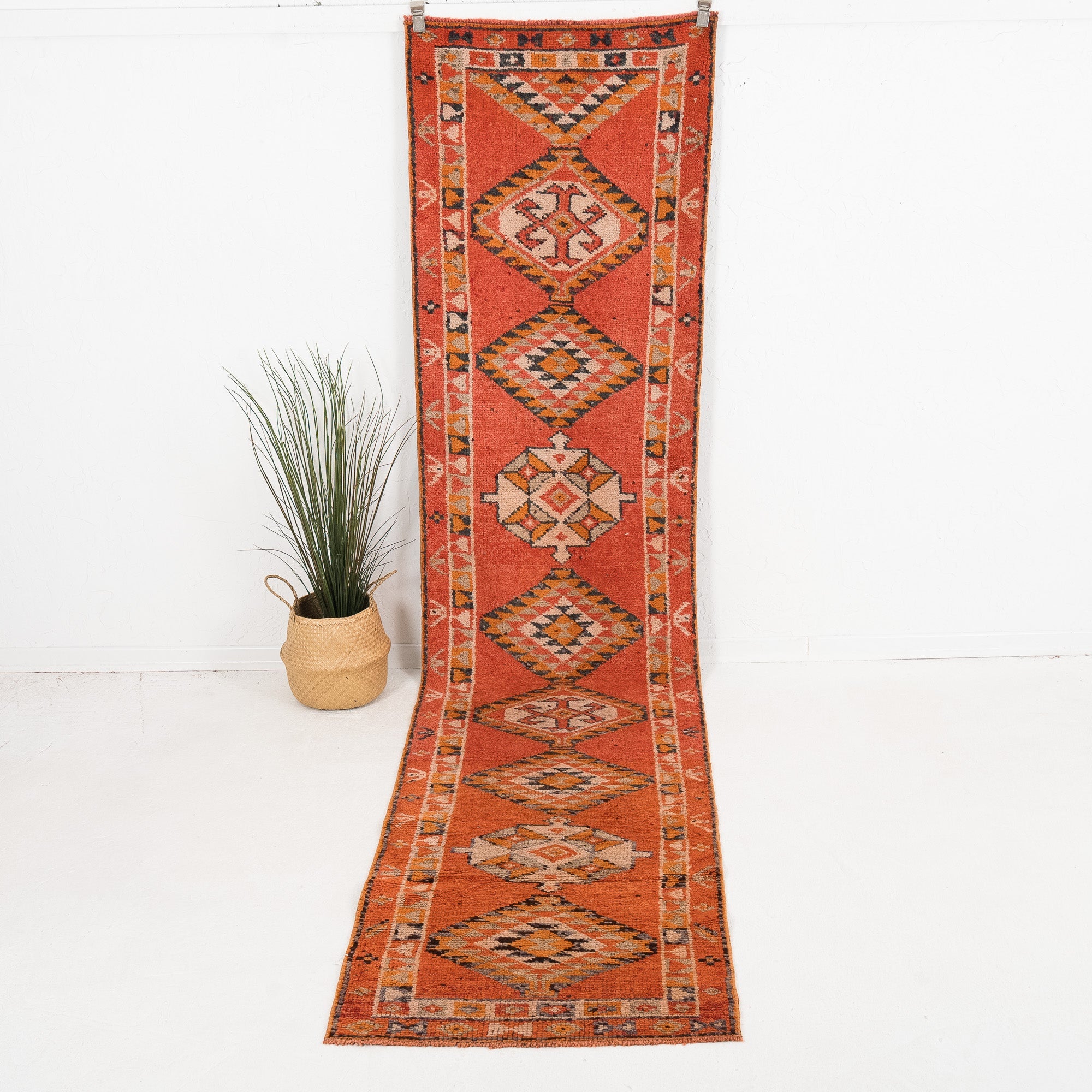 Calyssaen - Vintage Turkish Runner Rug