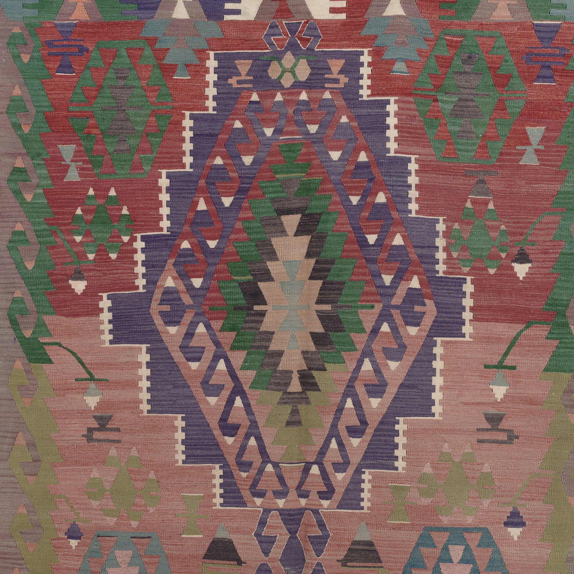 Naelisis - Vintage Turkish Area Rug