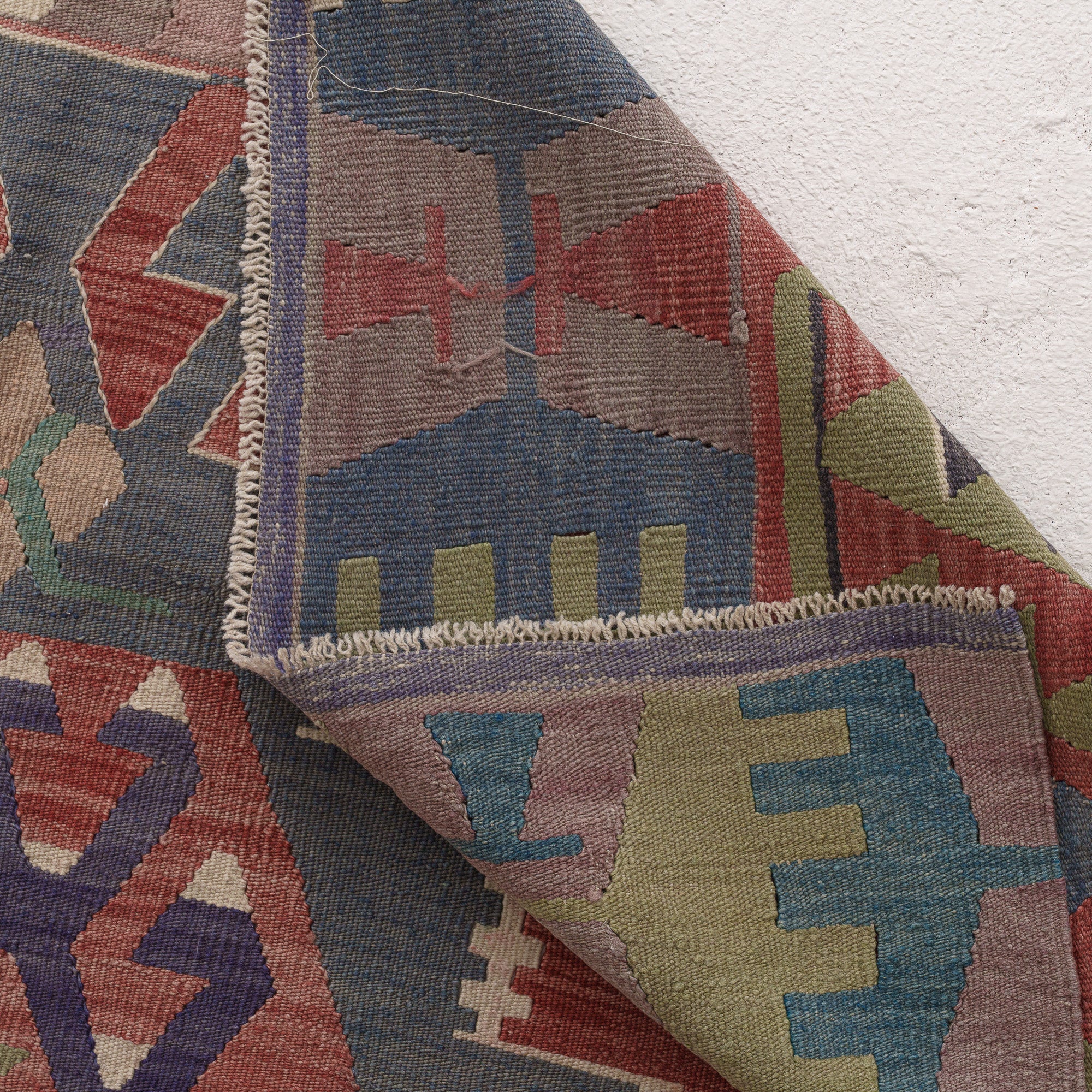 Naelisis - Vintage Turkish Area Rug