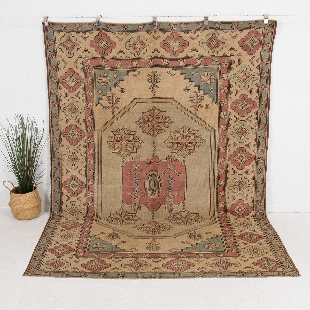 Talisyra - Vintage Turkish Area Rug