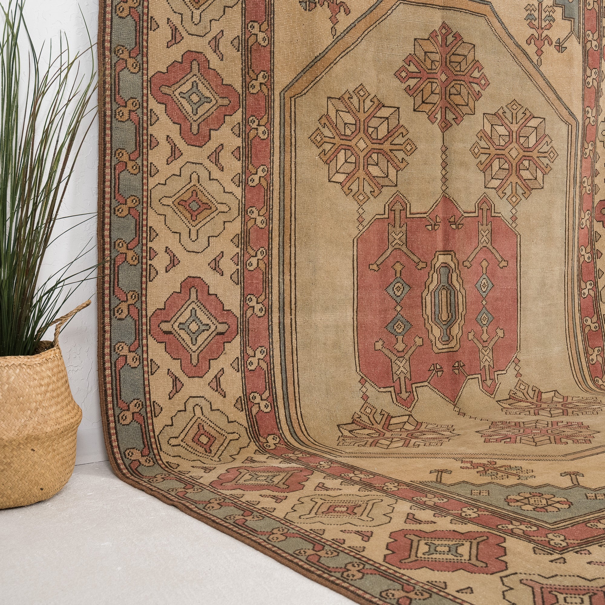 Talisyra - Vintage Turkish Area Rug