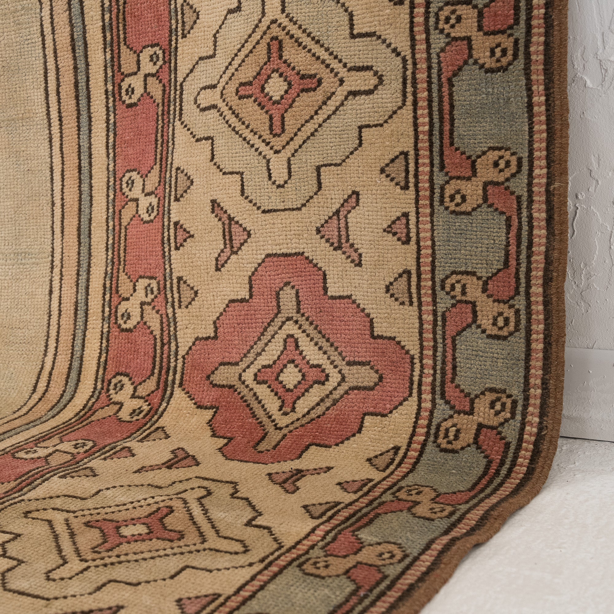 Talisyra - Vintage Turkish Area Rug