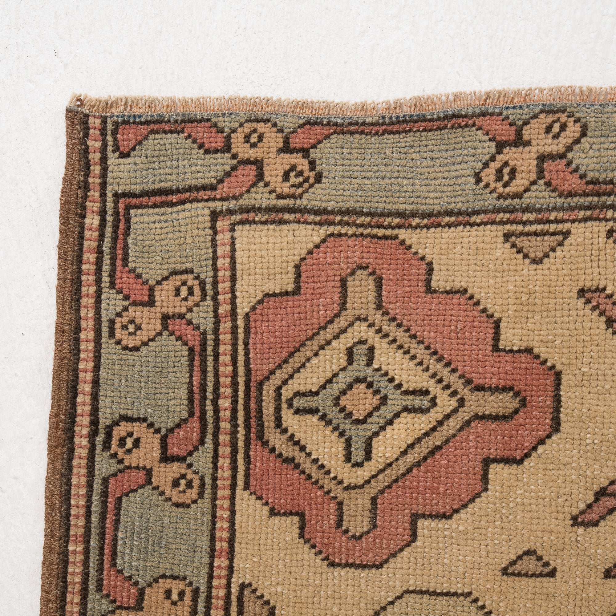 Talisyra - Vintage Turkish Area Rug