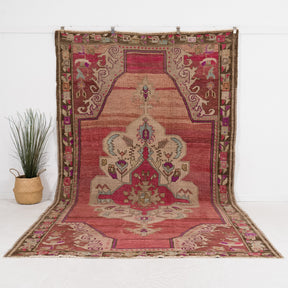 Valestrae - Vintage Turkish Area Rug