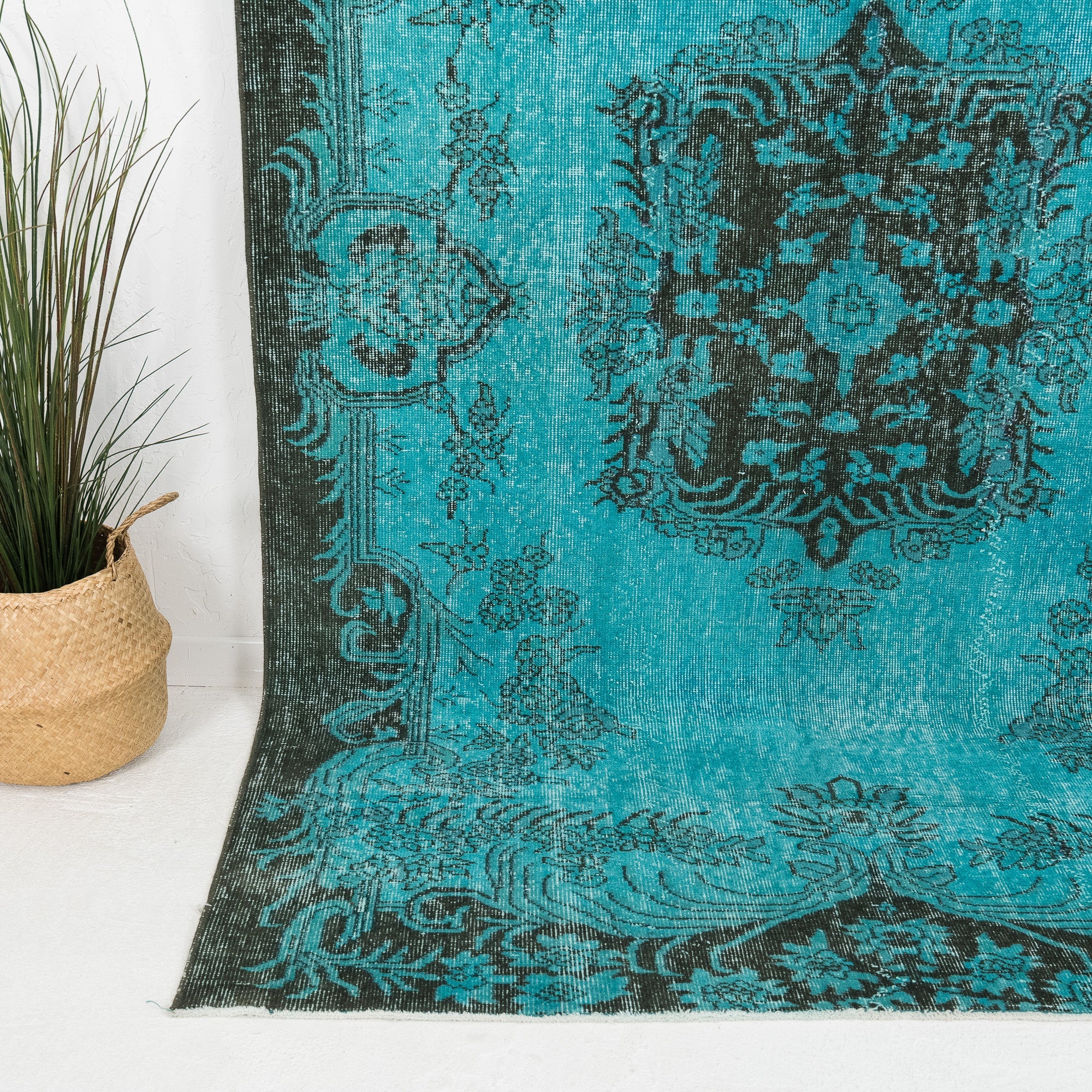 Velyra - Vintage Turkish Area Rug