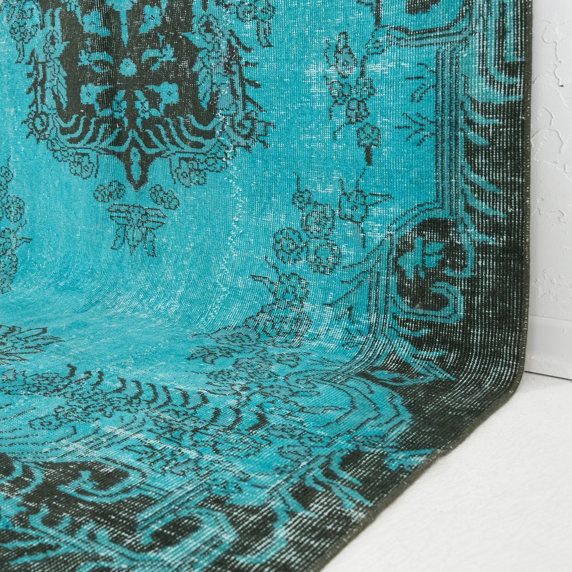 Velyra - Vintage Turkish Area Rug