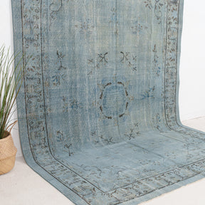 Xaerisis - Vintage Turkish Area Rug
