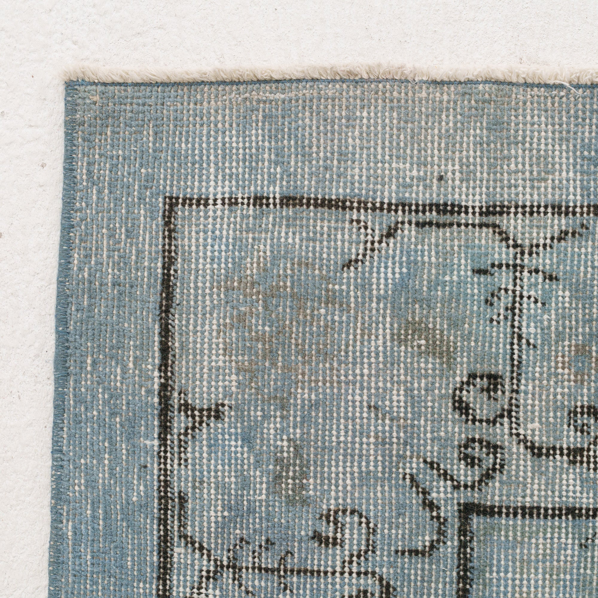 Xaerisis - Vintage Turkish Area Rug