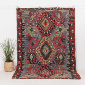 Vaelisia - Vintage Turkish Area Rug