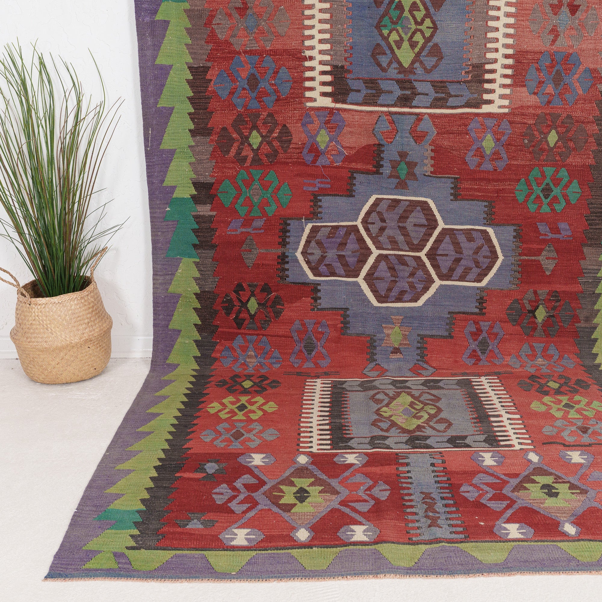 Urielia - Vintage Turkish Area Rug