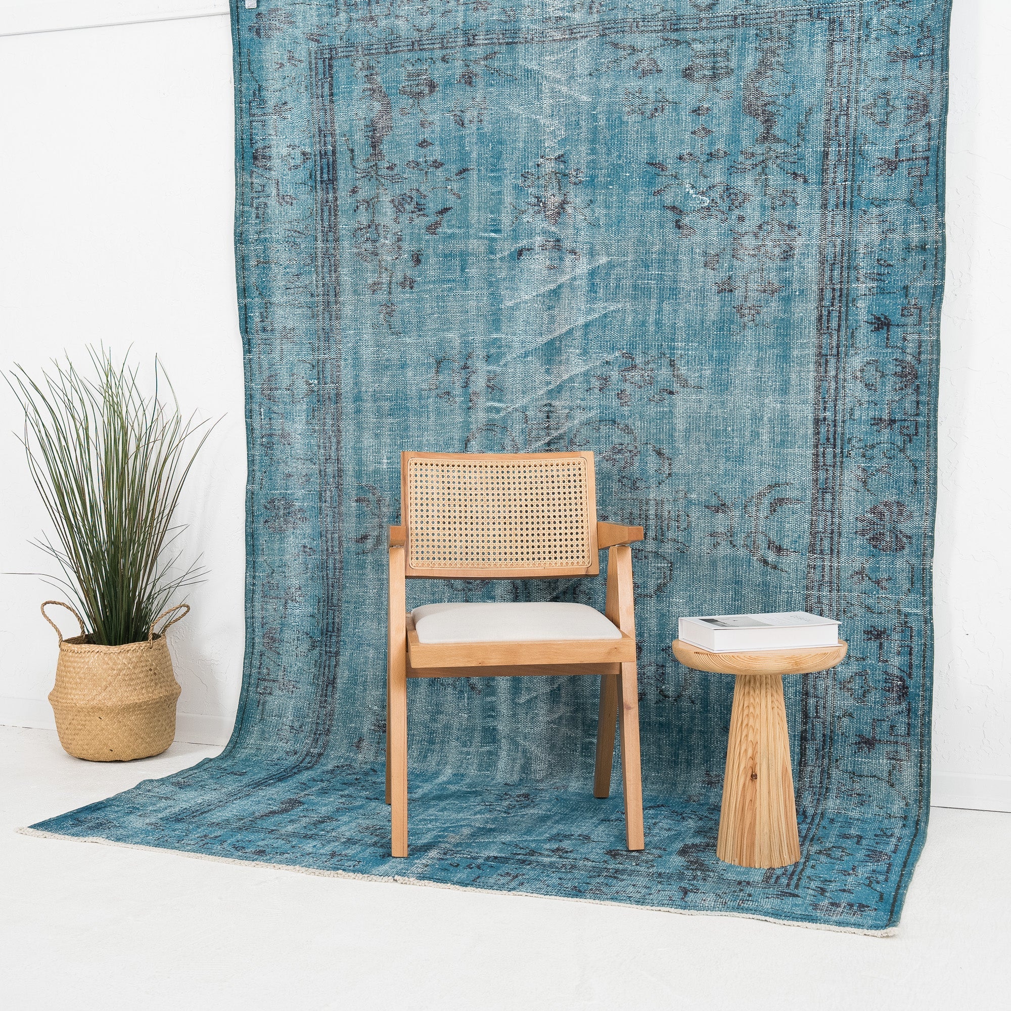 Zelarise - Vintage Turkish Area Rug