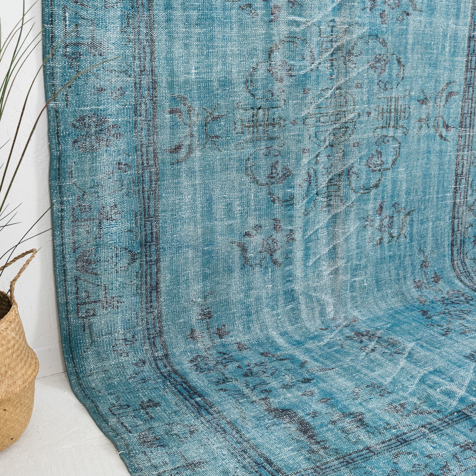 Zelarise - Vintage Turkish Area Rug