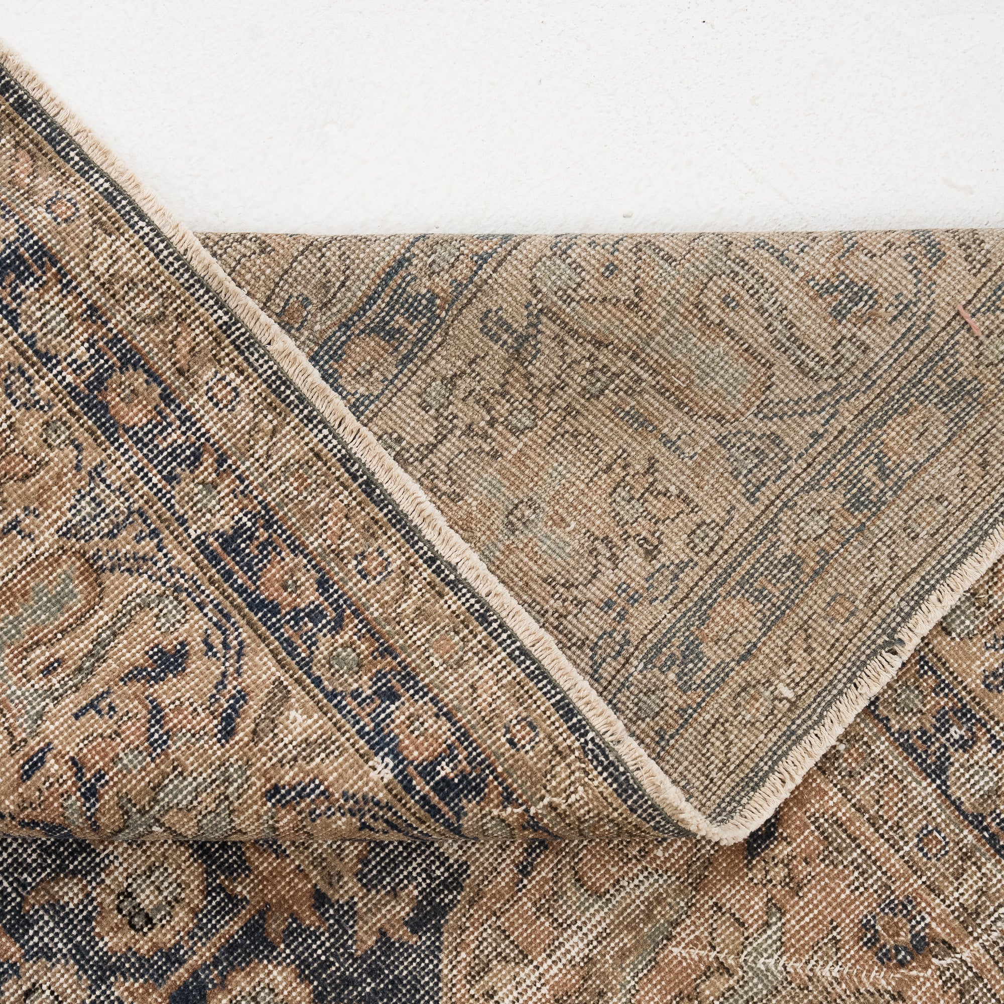 Viorenne - Vintage Turkish Area Rug