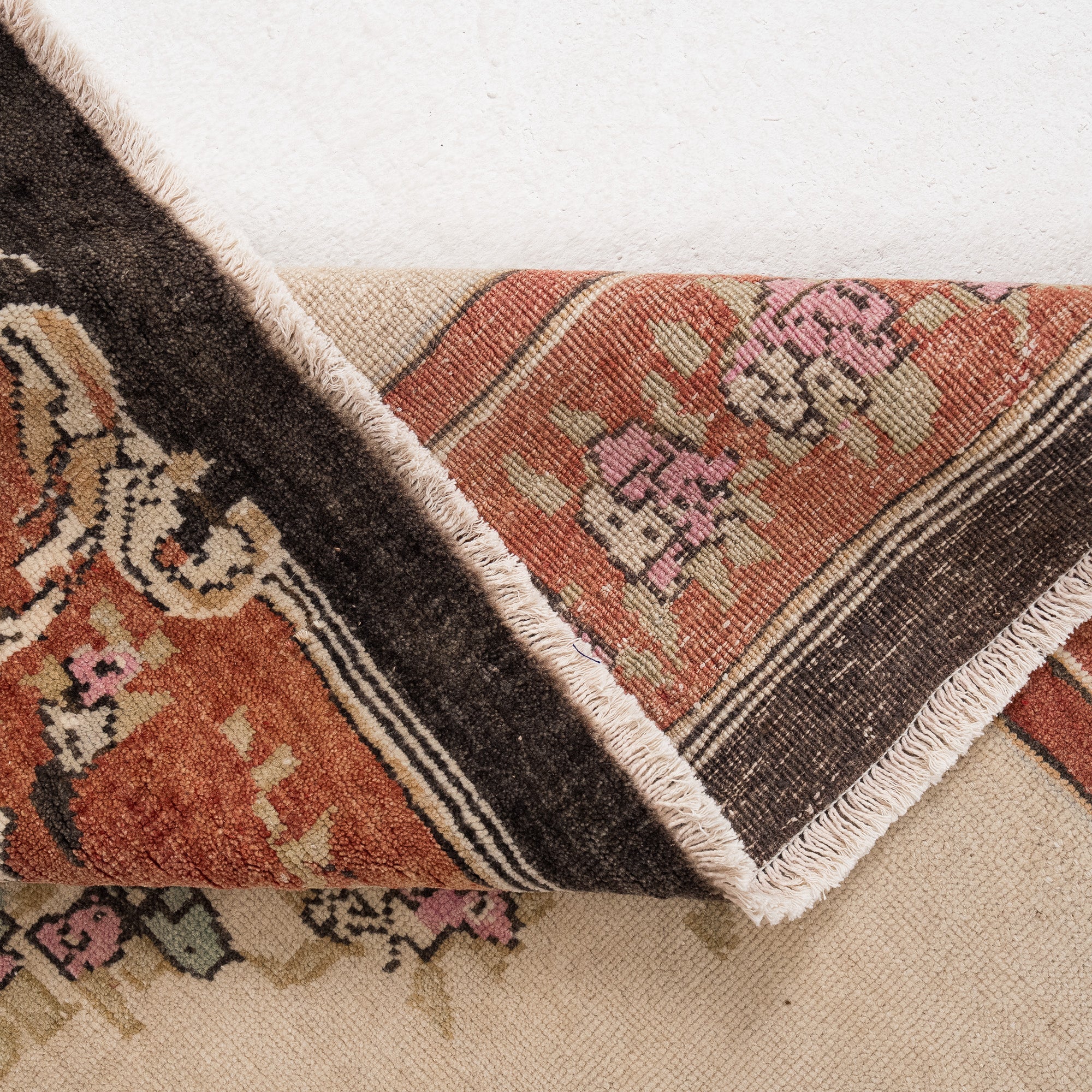 Seranys - Vintage Turkish Area Rug