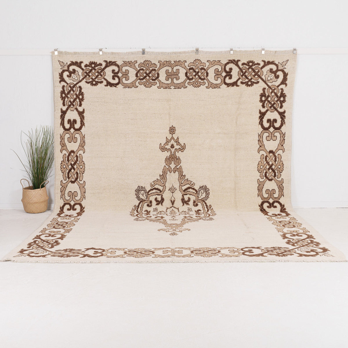 Jaerisa - Vintage Turkish Area Rug