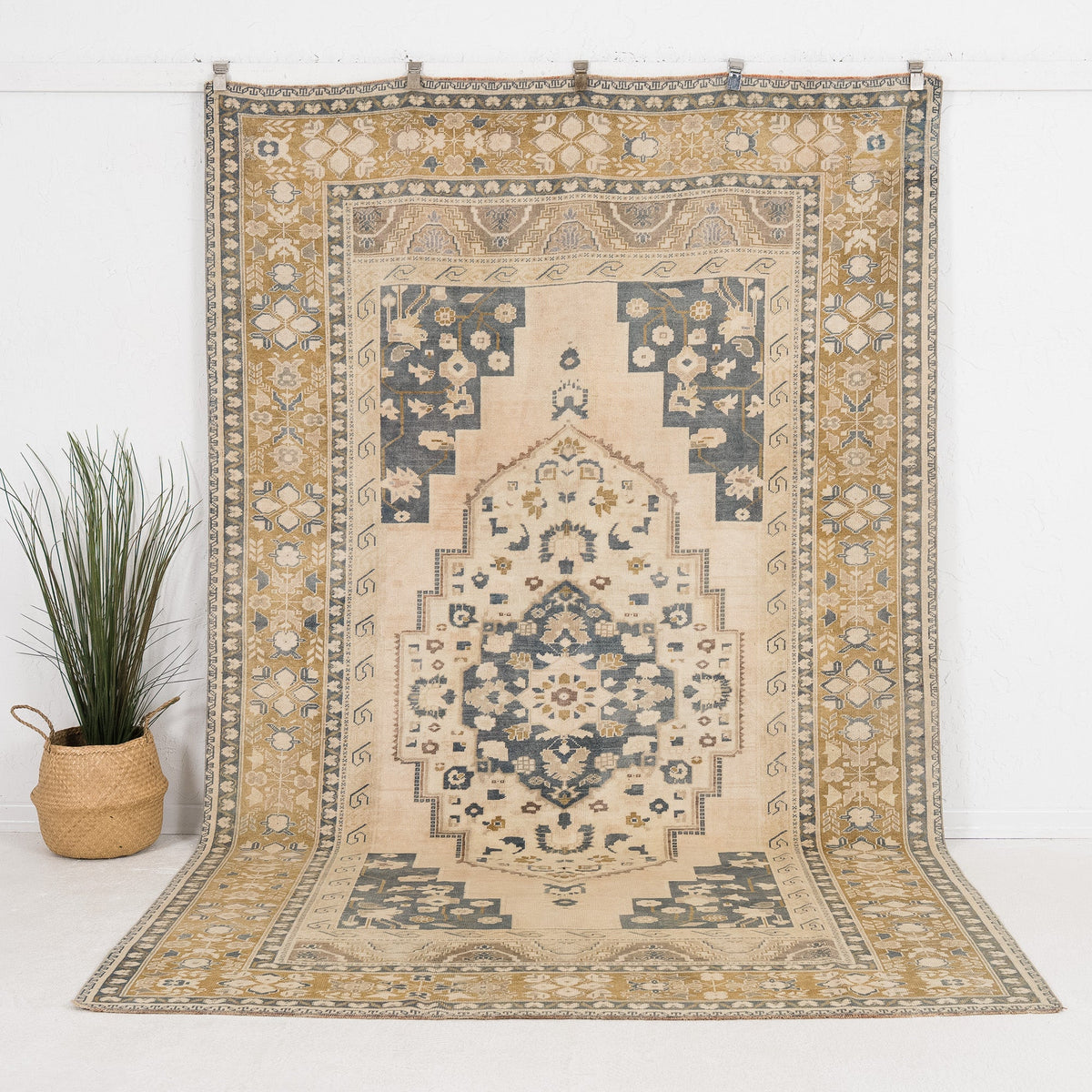 Elsinoria - Vintage Turkish Area Rug