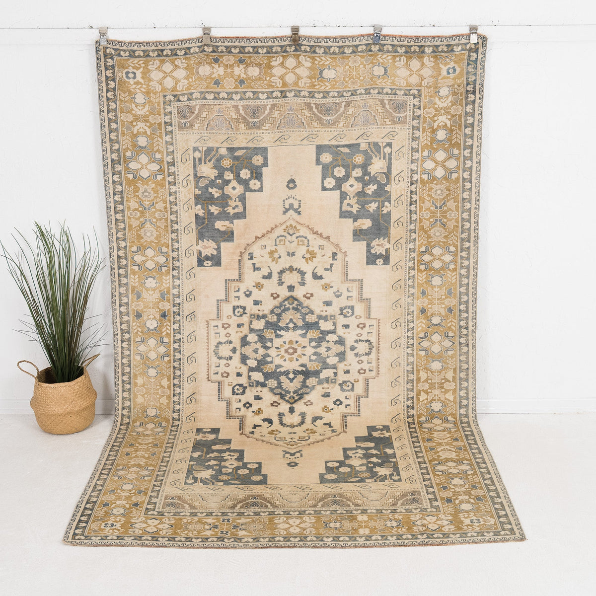Elsinoria - Vintage Turkish Area Rug