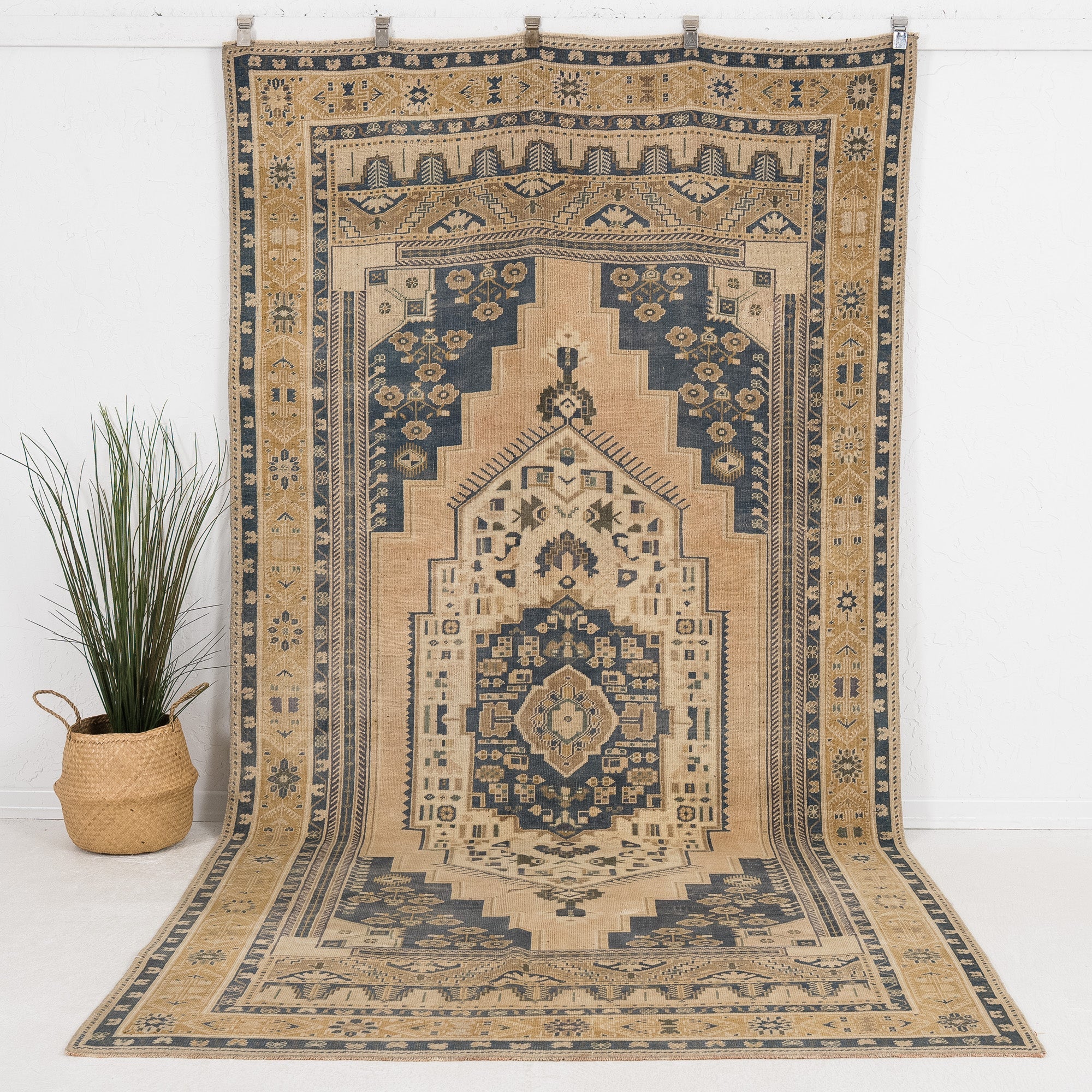 Calivyne - Vintage Turkish Area Rug