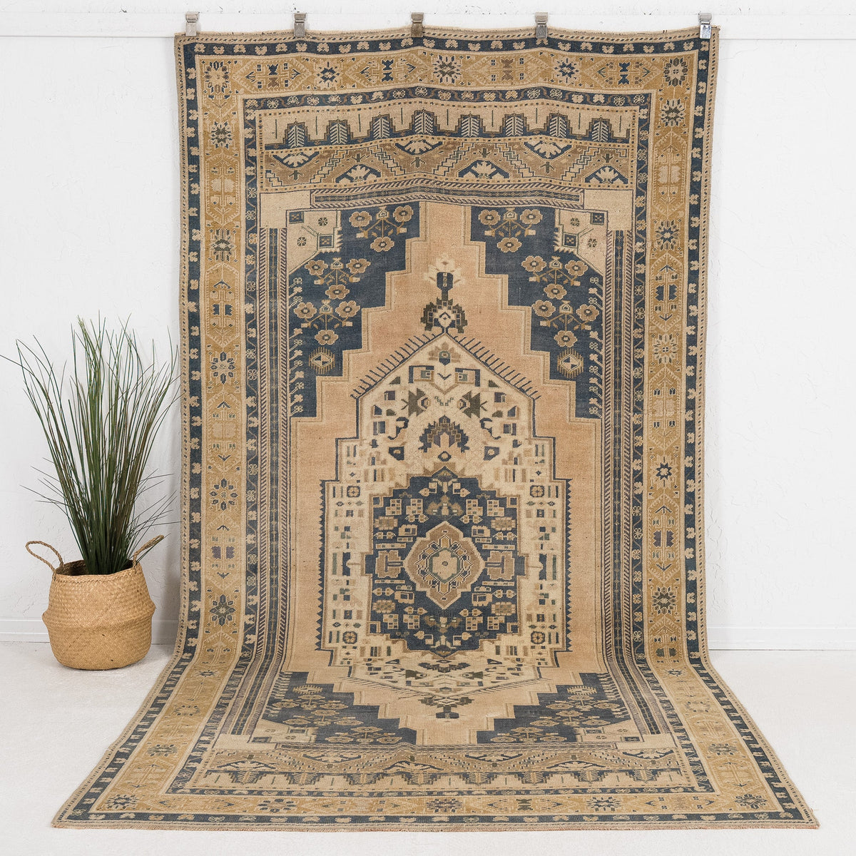 Calivyne - Vintage Turkish Area Rug