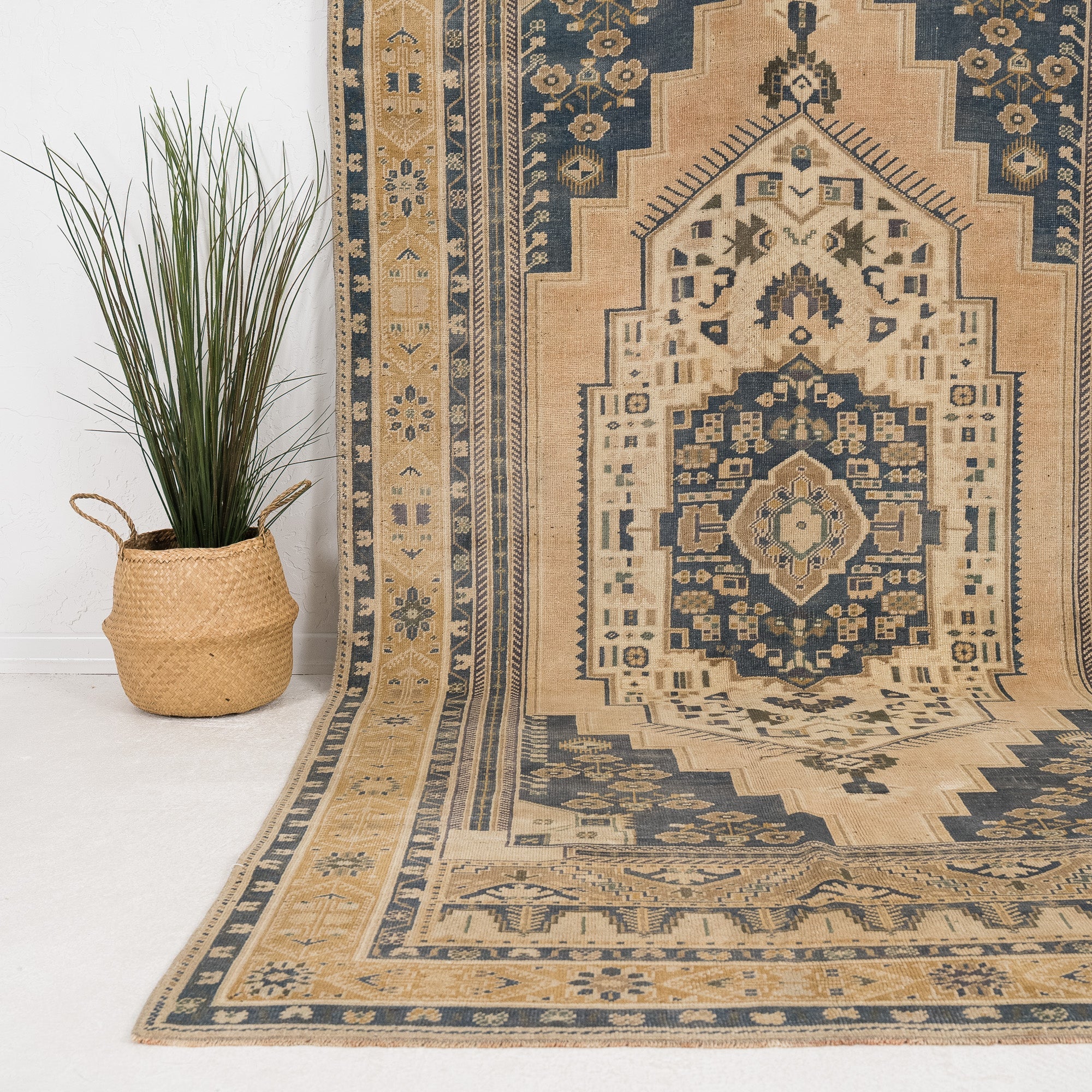 Calivyne - Vintage Turkish Area Rug