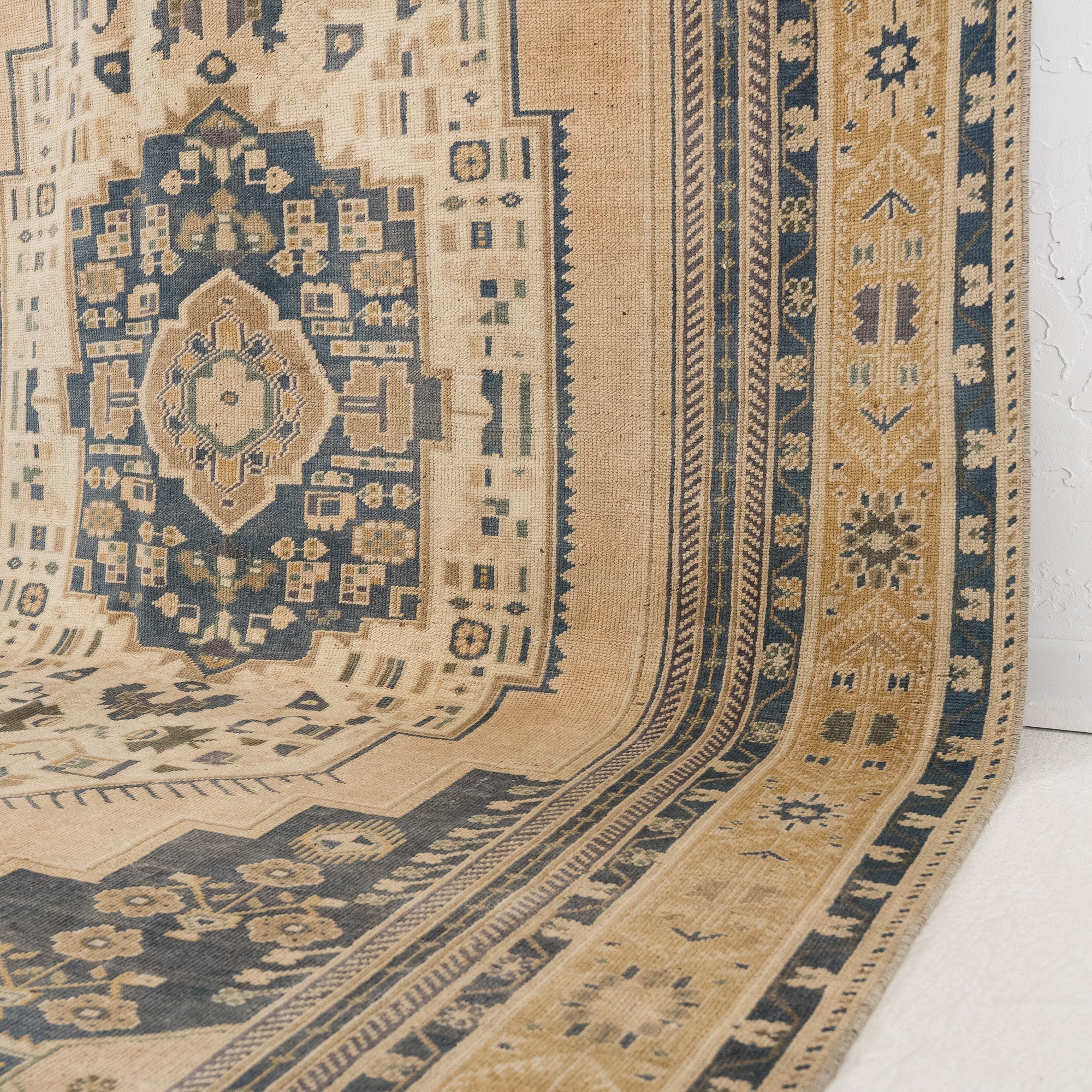 Calivyne - Vintage Turkish Area Rug