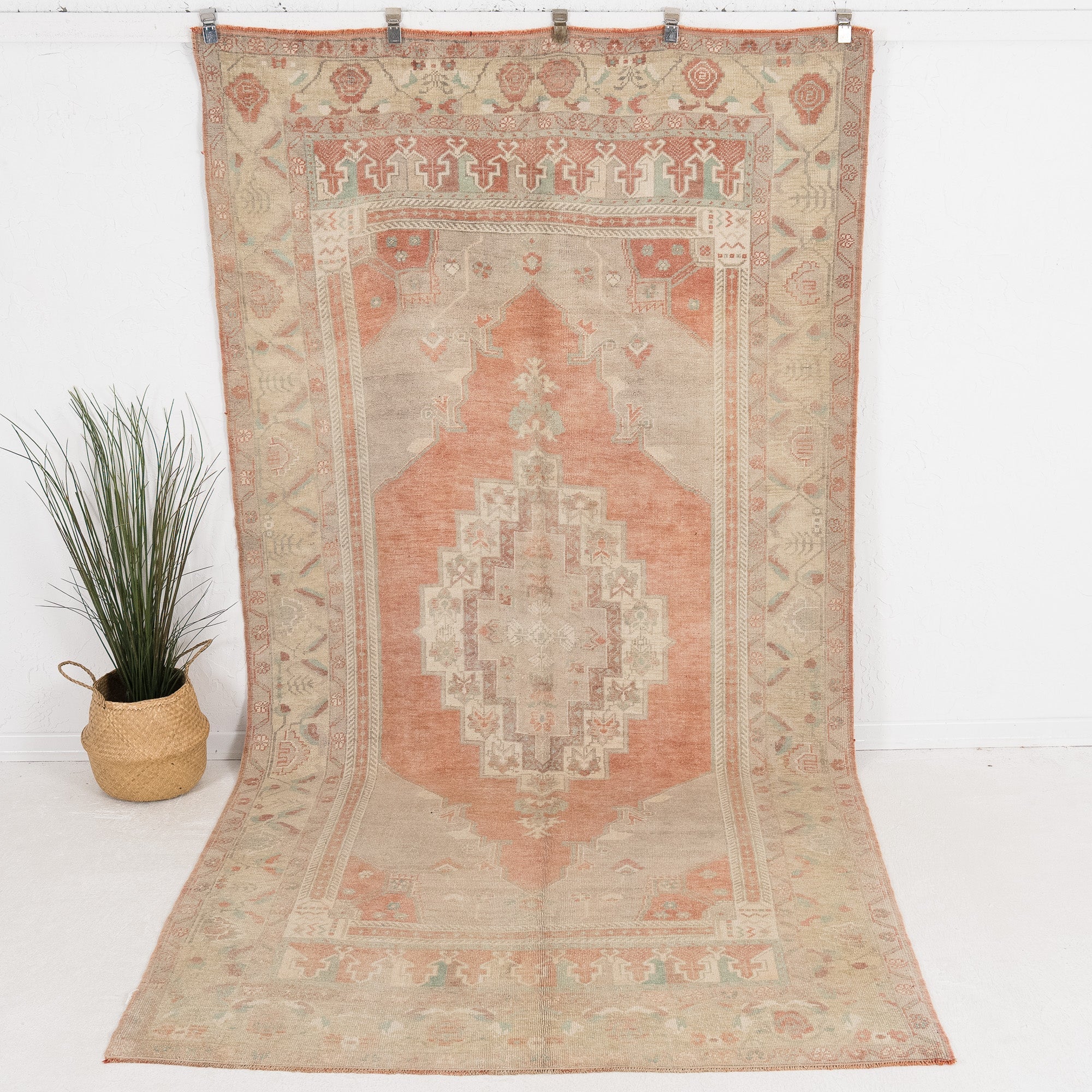 6' x 11' - Vintage Turkish Area Rug, Beige - Mariloria | Kuden Rugs
