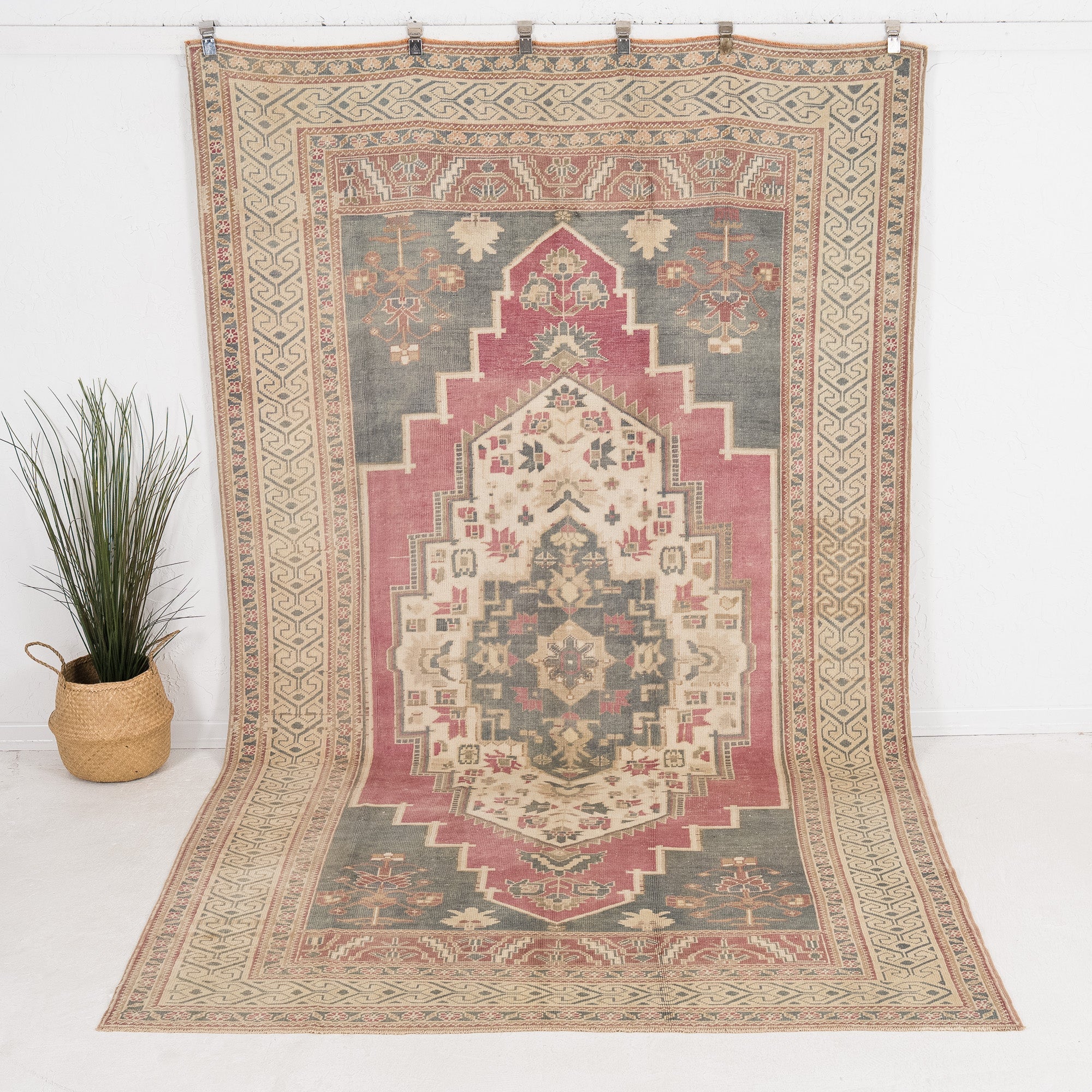 6' x 11' - Vintage Turkish Area Rug, Beige - Talivora | Kuden Rugs