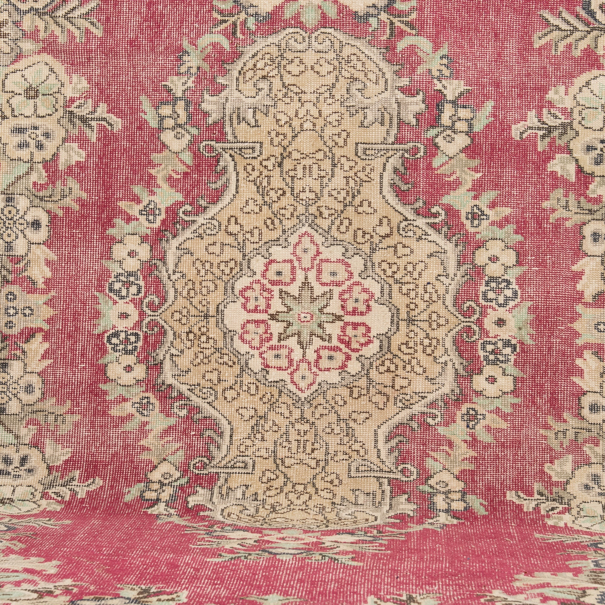 Lysaviera - Vintage Turkish Area Rug
