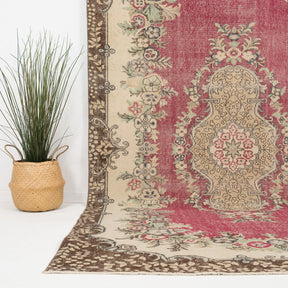 Lysaviera - Vintage Turkish Area Rug