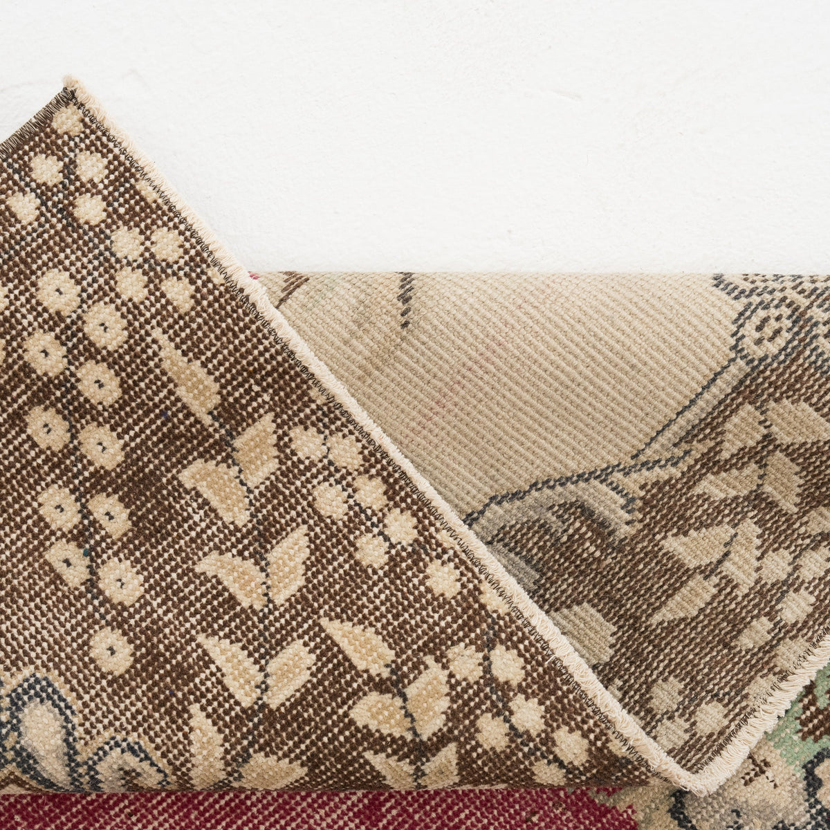 Lysaviera - Vintage Turkish Area Rug