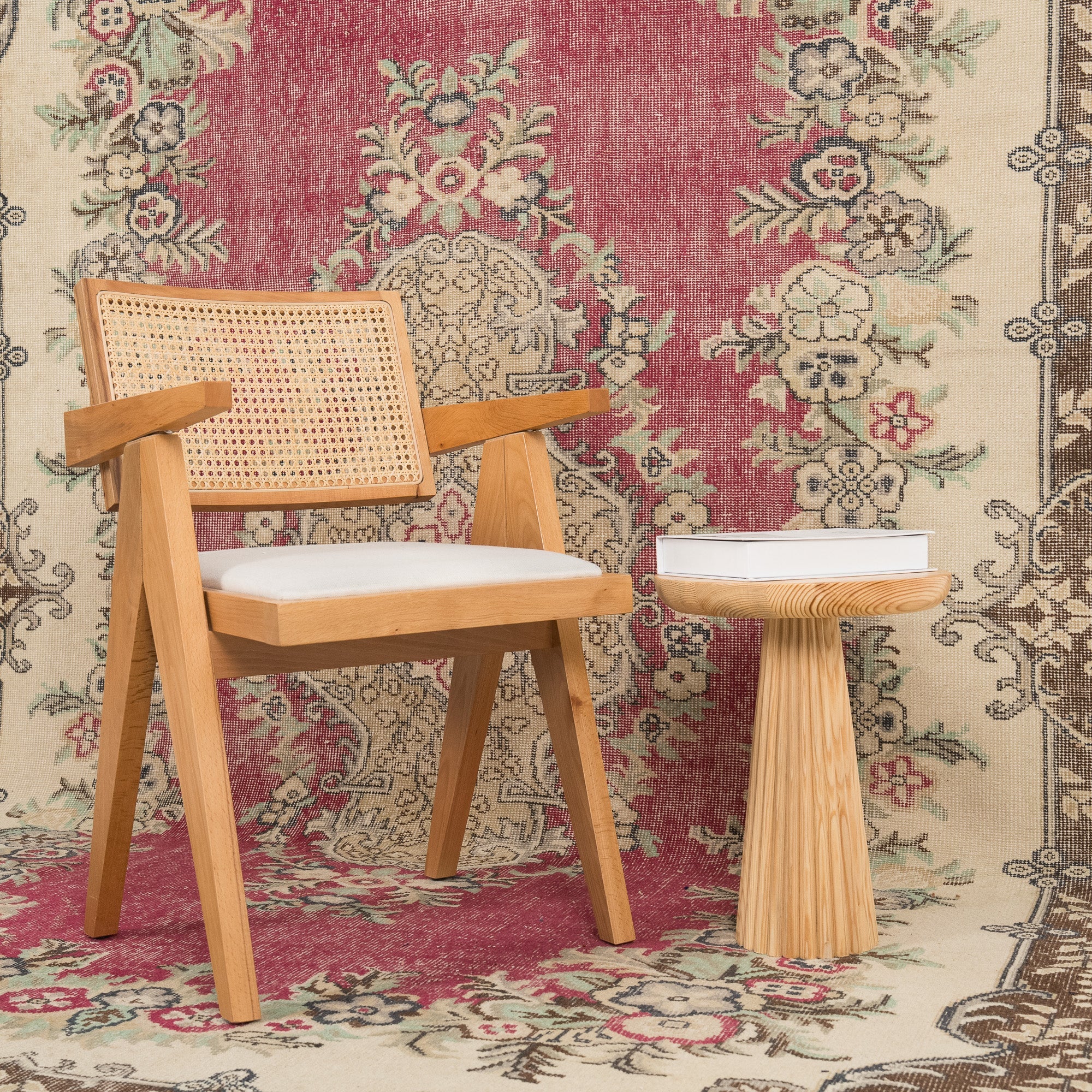 Lysaviera - Vintage Turkish Area Rug