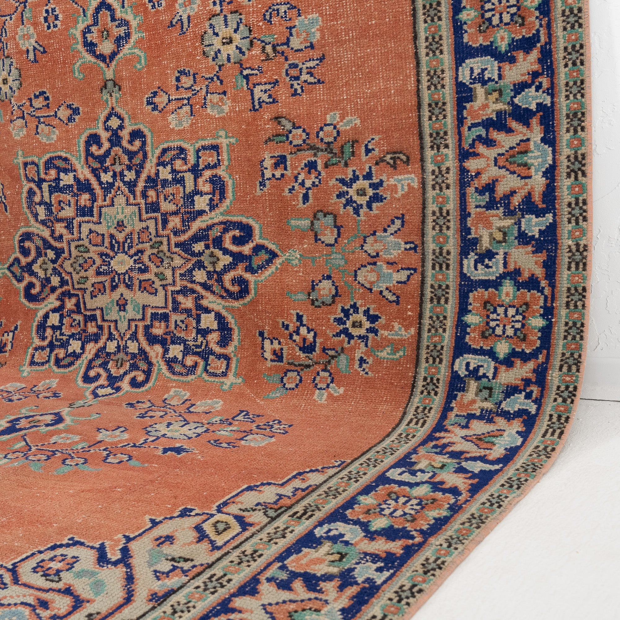 Athelyra - Vintage Turkish Area Rug
